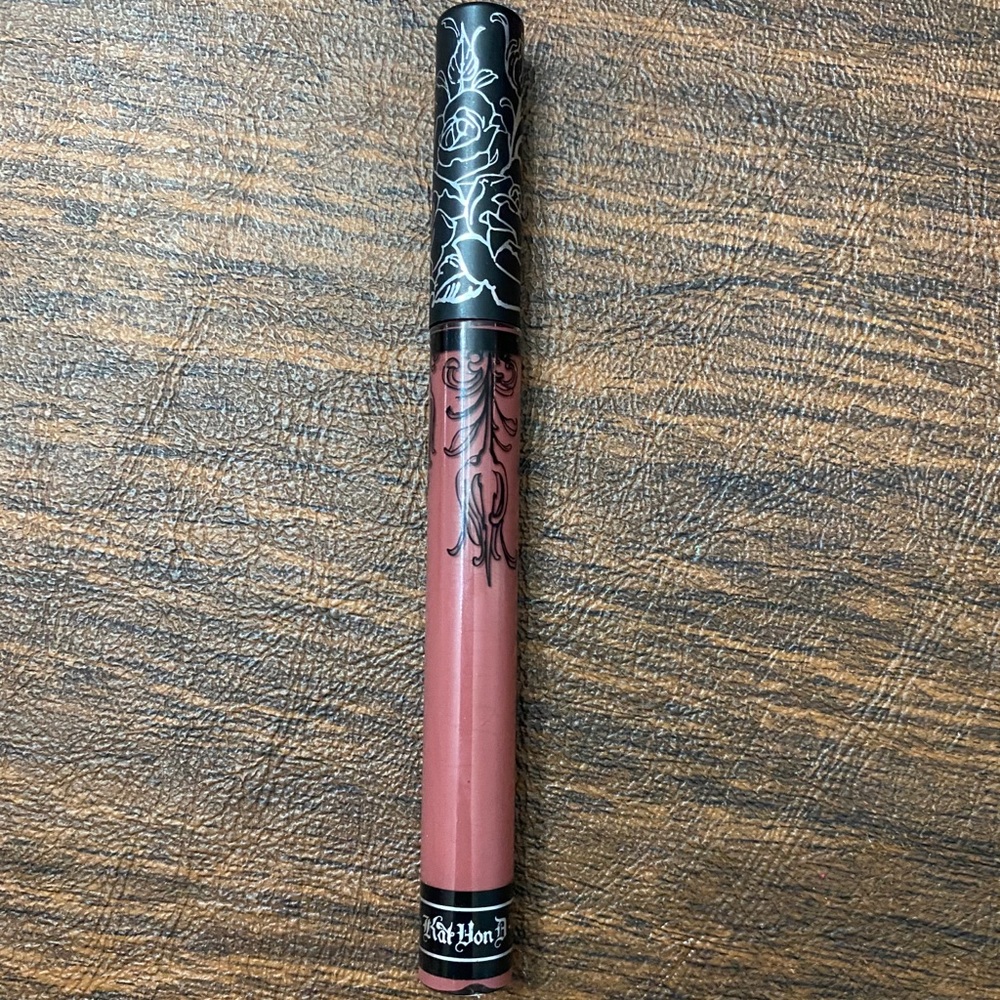 Kat Von D Lipstick Lolita